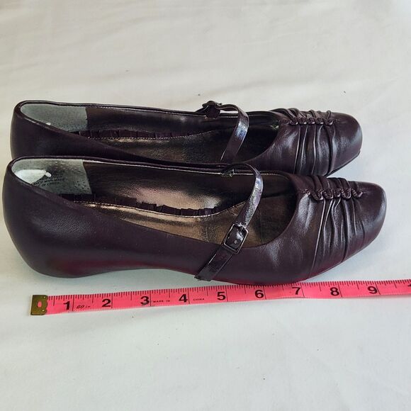 Kenneth Cole Reaction Size 7 Slip-On Plum Wedge Flats Comfort Work Shoes - Picture 6 of 7